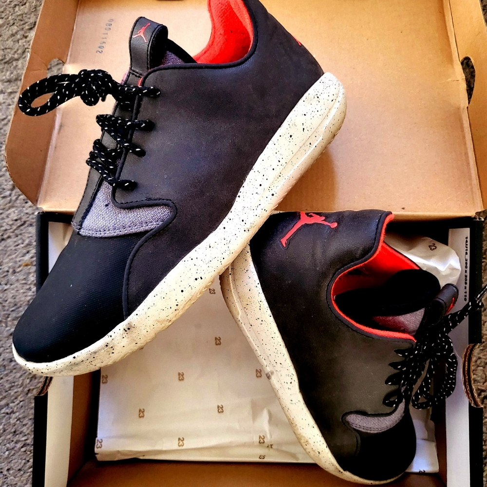 Jordan eclipse grade school shoes